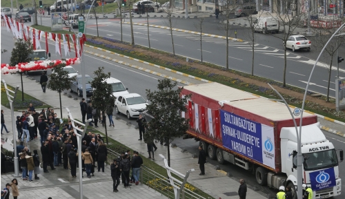 Sultangazi’den Şırnak’a Yardım TIR’ları