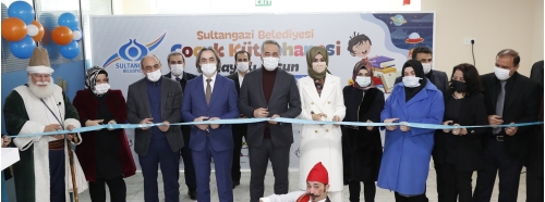 Sultangazi’nin İlk Çocuk Kütüphanesi Açıldı