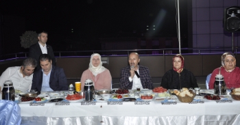 Sultangazi Belediyesi Meclis Üyeleri Sahurda Buluştu