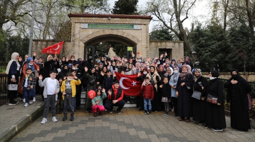 Türbe ve cami gezileri devam ediyor