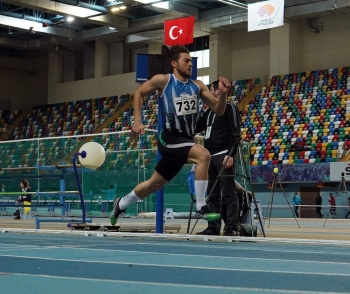 Türkiye Salon Şampiyonası’Na Başladı
