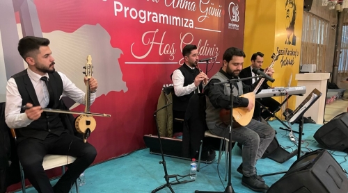 ÜNLÜ HALK OZANI AŞIK VEYSEL BAYRAMPAŞA’DA ANILDI