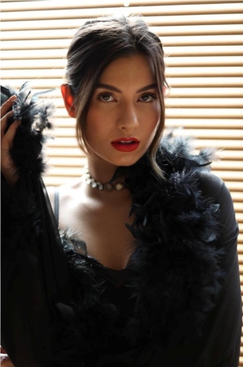 Ünlü Mankenlerin Doğubayazıt Çıkarması
