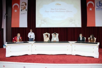 Yeni Normalleşme Dönemi Sonrası Bağcılar’Da İlk Nikah Kıyıldı
