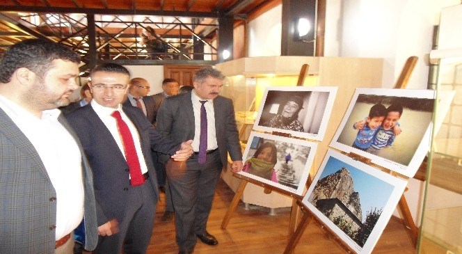 "kadın  Gözüyle  Afyonkarahisar"  Projesinin  Resim  Sergisi  Bolvadin'de  Açıldı