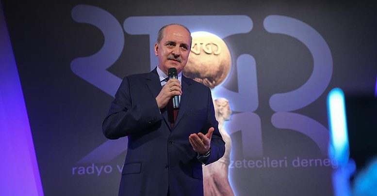 'Siyasete katkıda bulunacak programların artmasını arzu ediyorum'