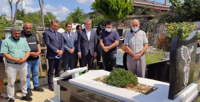 Ahmet Emre Çavuş, ölümünün 4. yılında mezarı başında anıldı.
