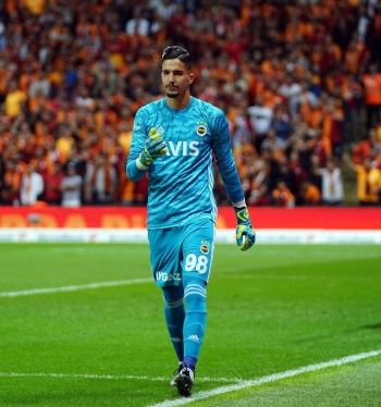 Altay: 19 - Karius: 15
