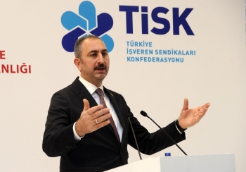 Bakan Gül: "Arabulucuların Önüne Giden 802 Bin 36 Dosyadan 493 Bin 798’İnde Anlaşma Sağlandı"
