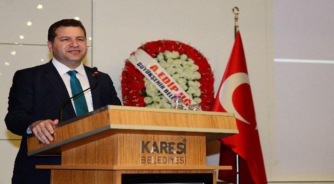 Başkan  Yılmaz  Pazarcı  Esnafı  İle  Buluştu