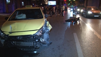 Beşiktaş’Ta Ticari Taksi Ve Motosiklet Kafa Kafaya Çarpıştı:1 Yaralı

