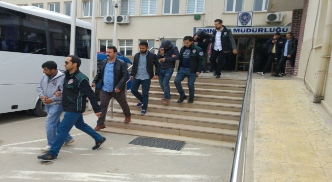Bursa'da  11  Zehir  Taciri  Tutuklandı