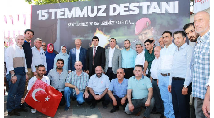 Demokrasi ve Şehitler Sergisi Açıldı