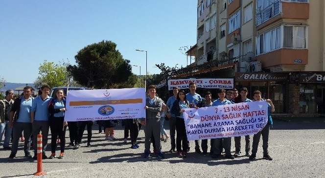 Eceabat'ta  Sağlıklı  Yaşam  Yürüyüşü