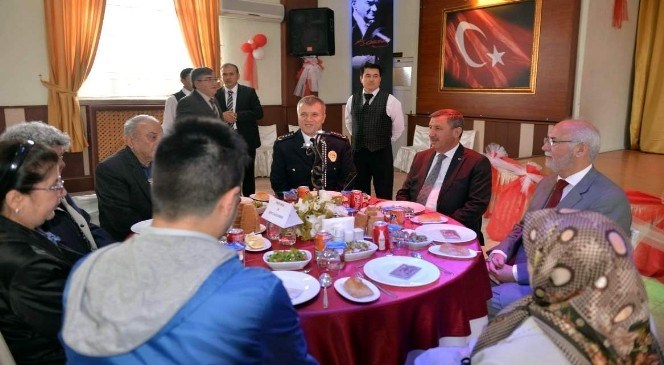 Emniyet  Müdürü  Mehmet  Gülnaz:  Halk  Desteği  Olmadan  Başarı  Mümkün  Değil