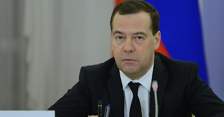 Medvedev, Ermenistan Başbakanı Abrahamyan ile bir araya geldi