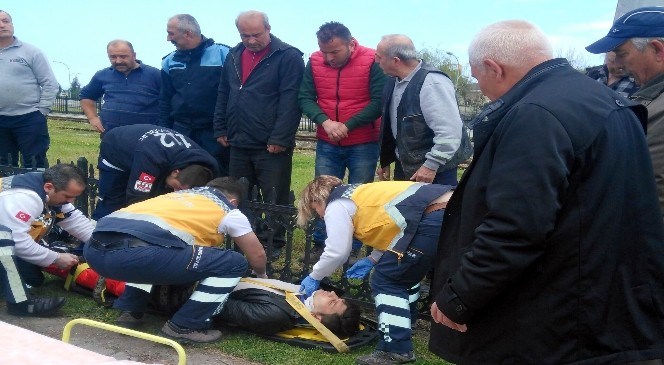 Motosiklet  Devrildi:  1  Yaralı