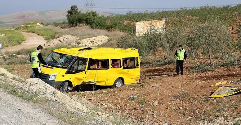 Şanlıurfa'da öğrenci servisi devrildi: 31 yaralı