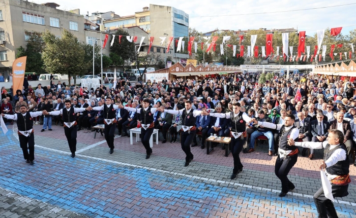 Sultangazi’de Erzurum Rüzgârı Esti: 6. Geleneksel Kadim Şehir Erzurum Yöresel Günleri Coşkuyla Başladı