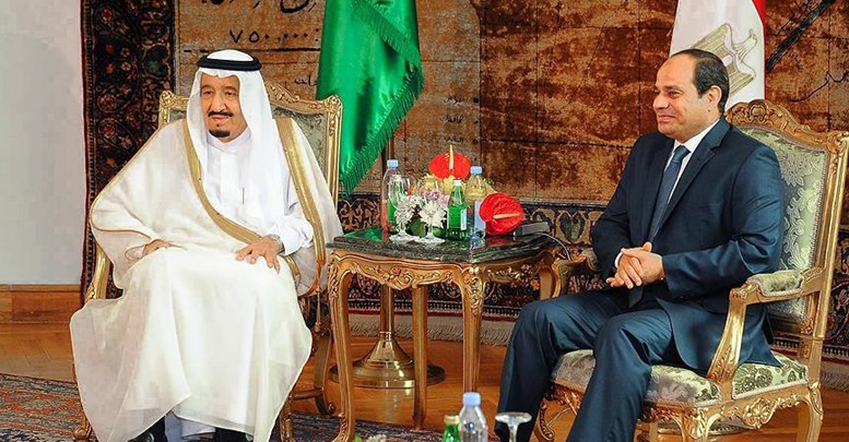 Suudi Arabistan Kralı Selman, Mısır'da Sisi ile bir araya geldi