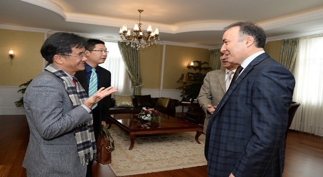 Vali  Altıparmak  Çin  Heyetini  Kabul  Etti