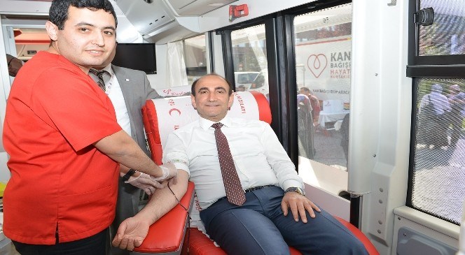 Yıldırım  Belediyesi  ‘kan'  Verdi