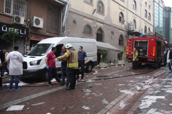 Zeytinburnu’Nda Lokantada Patlama: 1 Yaralı
